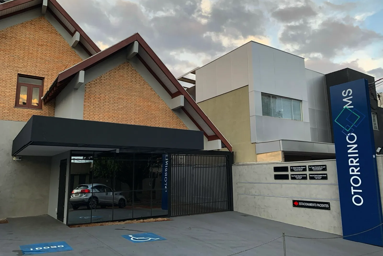 drrafaelpontes-clinica2.webp